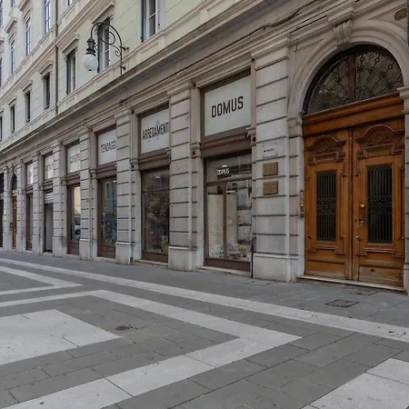 Centro I San Lazzaro 1 公寓